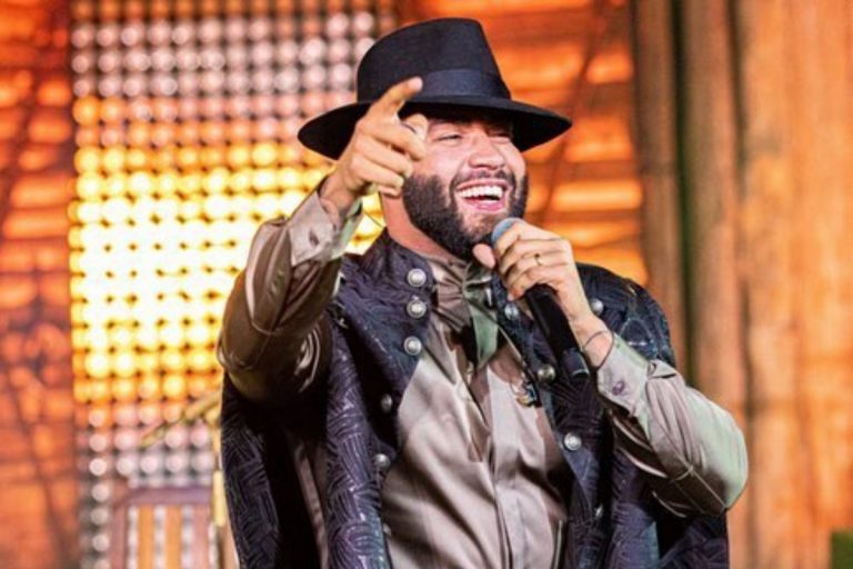 Sertanejo Gusttavo Lima emociona com homenagem a cantor falecido
