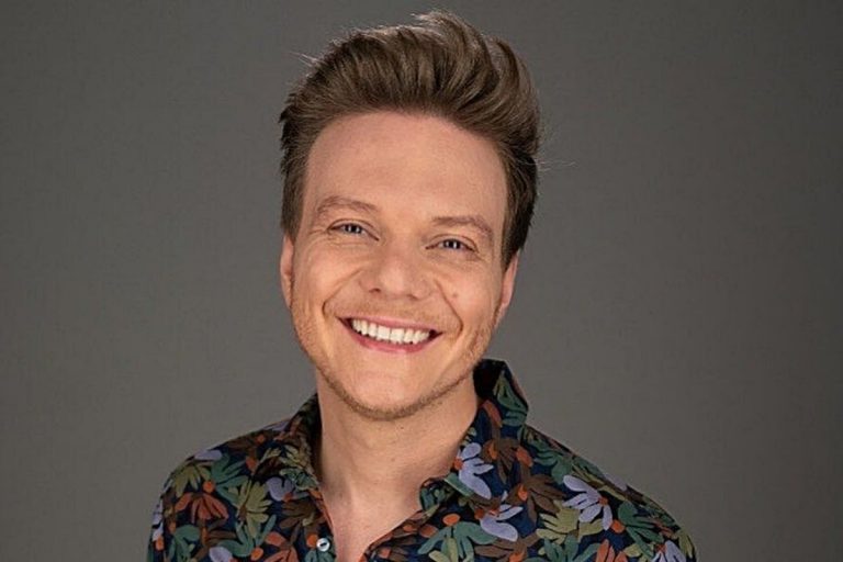 Sertanejo Michel Teló detona seguidor que criticou a sua esposa