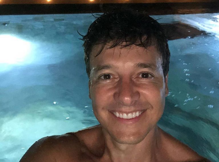 Adeus TV? Rodrigo Faro investe na carreira musical