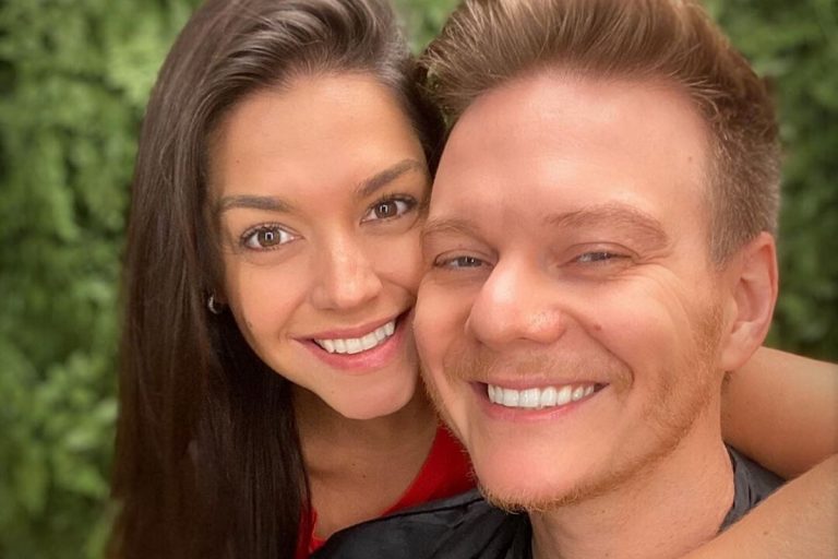 Esposa do sertanejo Michel Teló surge chorando e revela grandes dificuldades