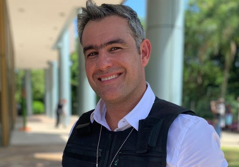 Aniversariantes famosos do dia 16 de maio