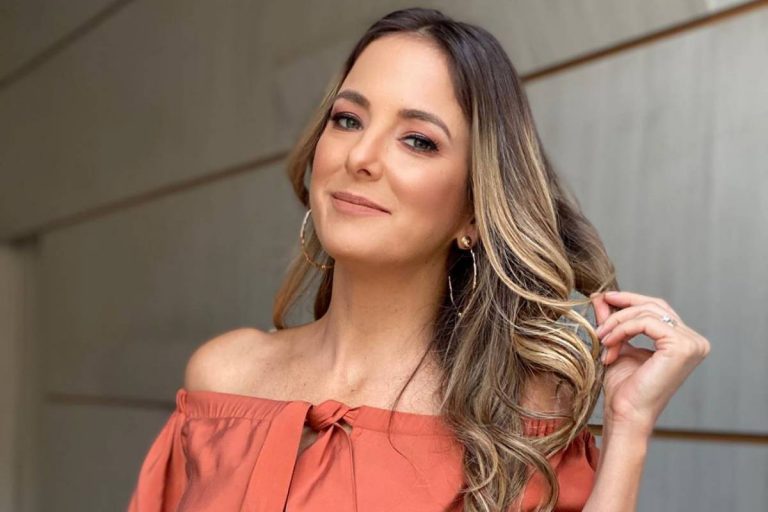 Ticiane Pinheiro dá exemplo e mostra proteção para ir ao mercado