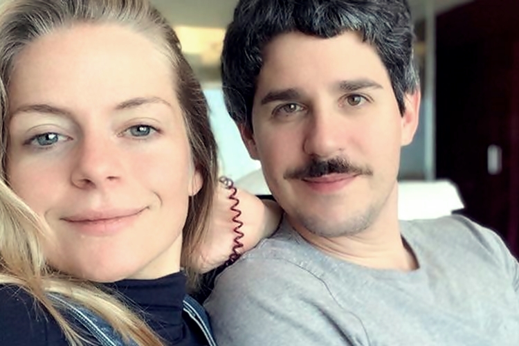 Vitória Frate anuncia separação de Pedro Neschling