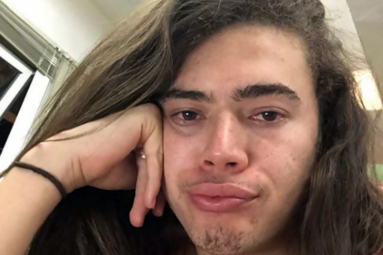 Whindersson Nunes responde comentário de internauta que pede para expor fotos íntimas de Luísa Sonza