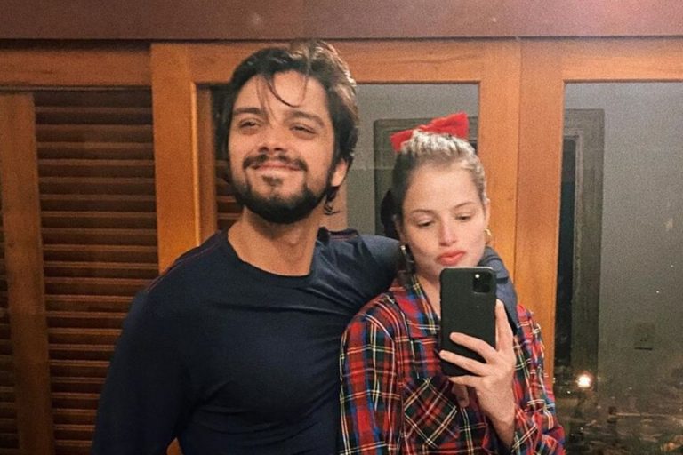 Rodrigo Simas e Agatha Moreira estão com Covid-19