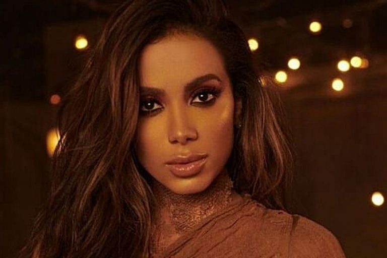 Em meio a guerra entre as duas, Anitta sai em defesa de Ludmilla