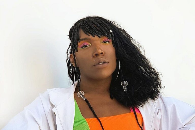 Famosa cantora trans critica aplicativo que muda o gênero das pessoas: “Machista e transfóbico”