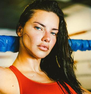 Adriana Lima - Instagram