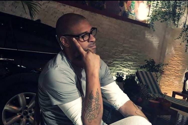 Após ir atrás da ex-noiva, Adriano Imperador leva fora