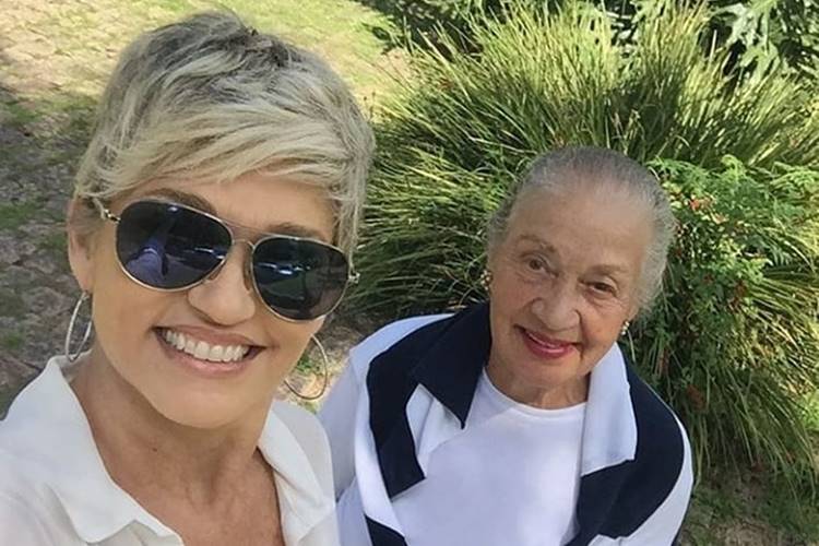 Andréa Nóbrega e a mãe - Intagram Andréa Nóbrega e a mãe - Intagram