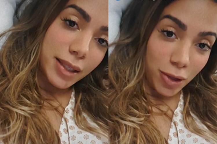 Com problema de saúde, Anitta é internada no Rio