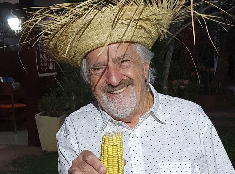 Em clima de São João, Ary Fontoura comemora 1 milhão de seguidores em rede social