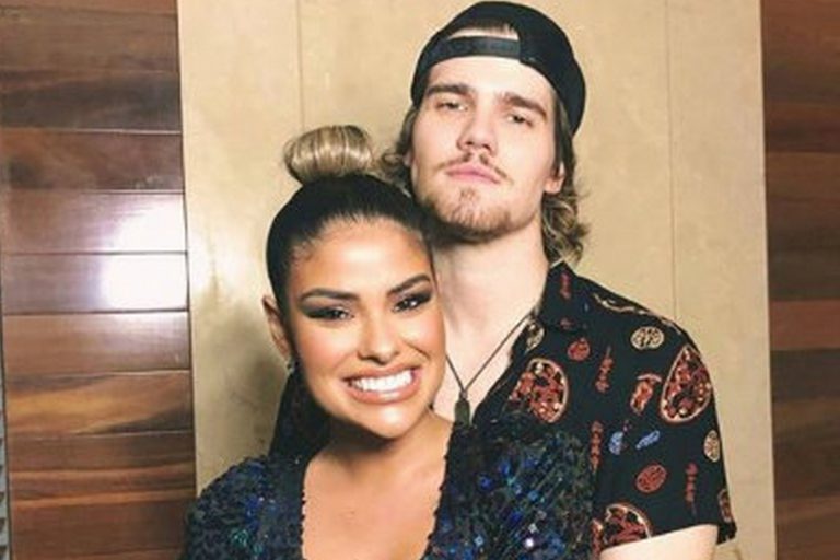 Munik Nunes toma atitude após teste positivo para coronavírus do namorado sertanejo