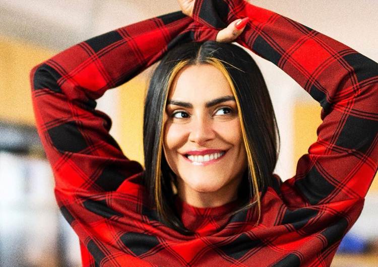 Cleo agita a web com foto ousada: “Aquela foto pra lacrar a quarta-feira!!!”