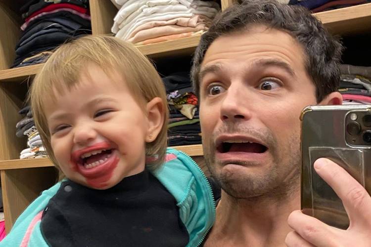 Duda Nagle flagra Zoe maquiada e revela apelido novo da herdeira