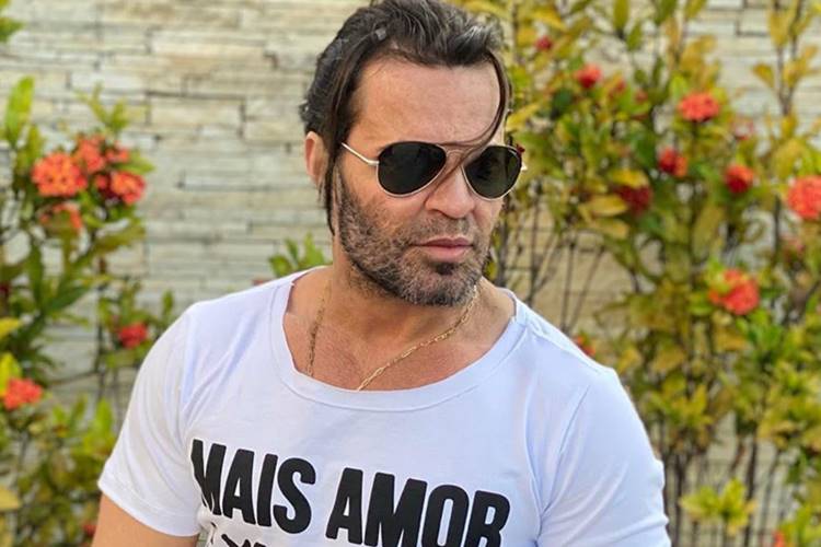 Eduardo Costa relembra acidente grave: “Nariz afundou”