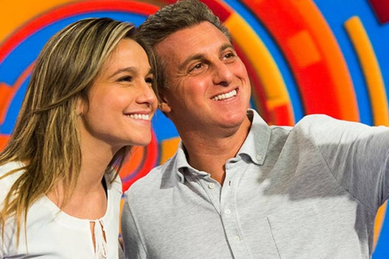 Fernanda Gentil revela apoio de Luciano Huck após namoro ser exposto