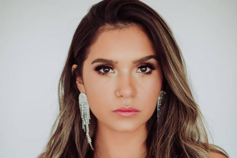 Ex-BBB Gizelly divide opiniões ao falar sobre racismo