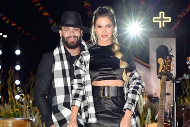 Gusttavo Lima e Andressa Suita cantam juntos durante live - Foto: Reprodução/Instagram;@andressasuita