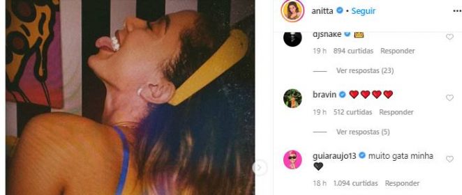 Anitta mostra fotos sensuais e recebe declaração do namorado