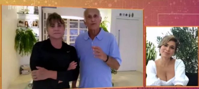 Flávia Alessandra chora ao ver os pais por videochamada