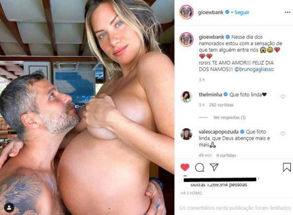 Giovanna Ewbank faz topless em foto com Gagliasso e se declara ao marido