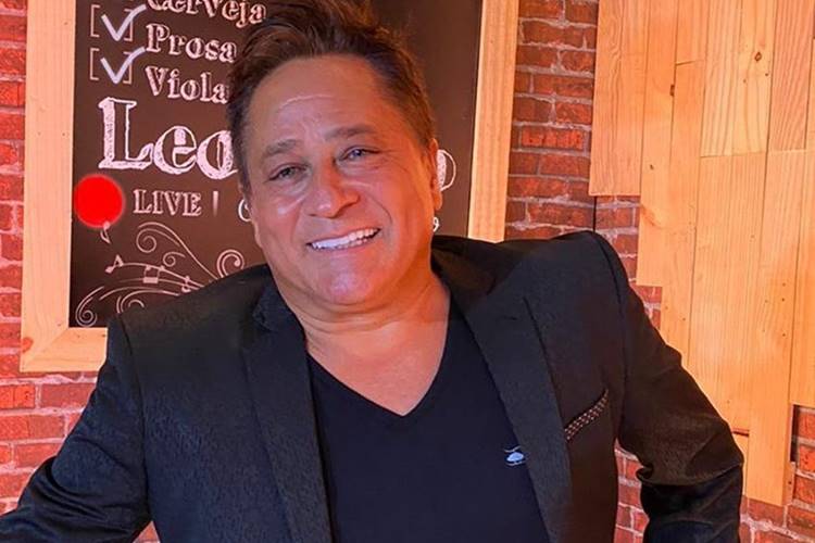 Leonardo alfineta quem reclama de bebedeira nas lives: “O cara que não bebe não está com nada”