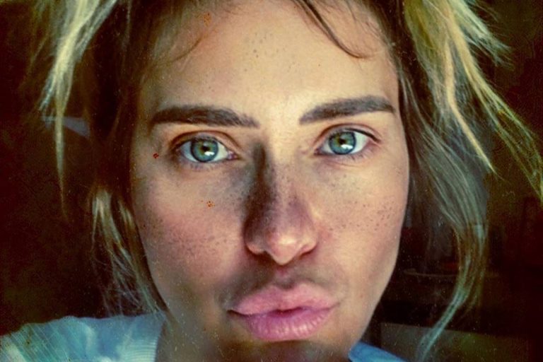 Carolina Dieckmann desabafa sobre momento complicado