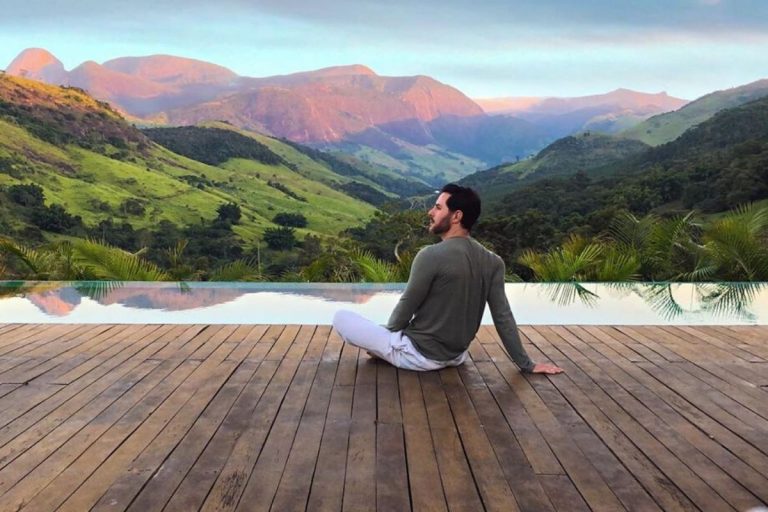 Ricardo Tozzi fala sobre sua casa de 40 mil metros quadrados