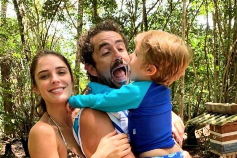 Rafa Brites se emociona com primeiro dia de aula do filho: “mãe babona”