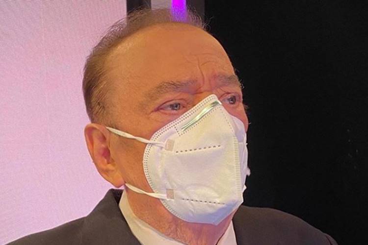 Após grave acidente, Raul Gil desabafa: “Eu tô lutando”