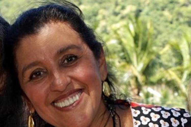 Regina Casé mostra clique raro e arranca elogio dos fãs