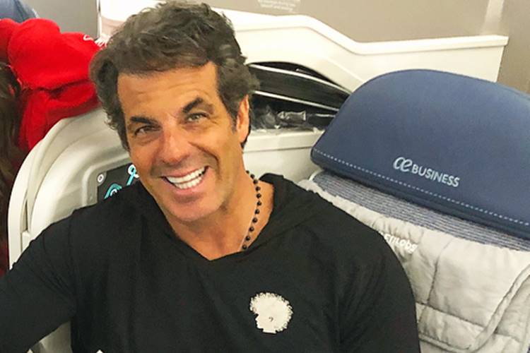 Alvaro Garnero faz declaração emocionante após o nascimento da filha