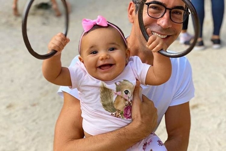 Cesar Tralli e a filha Manuella reprodução Instagram