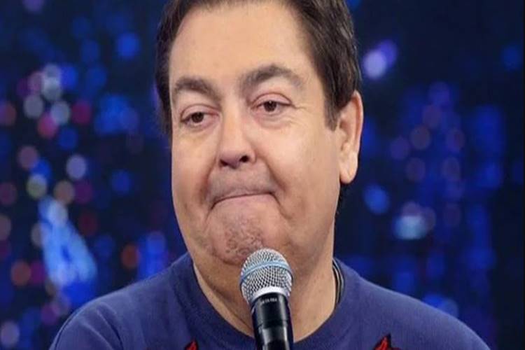 Faustão não tem data para retornar aos estúdios da Globo