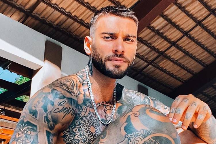 Lucas Lucco faz promoção e promete pagar transplante capilar a seguidor