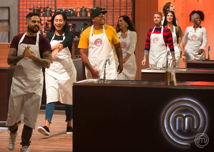 Participantes do Masterchef se desesperam com pedido de famosos no reality