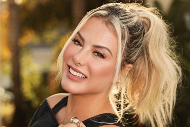 Poliana Rocha reprodução Instagram Poliana Rocha, a esposa do cantor sertanejo Leonardo - Reprodução: Instagram