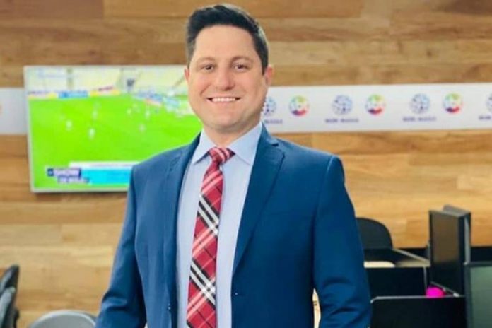 Eleandro Passaia, apresentador do 'Tribuna da Massa' - Reprodução/Instagram