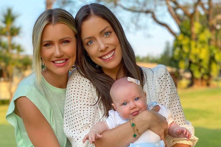 Ana Paula Siebert ao lado de Fabiana Justus e da filha, Vicky - Foto: Instagram