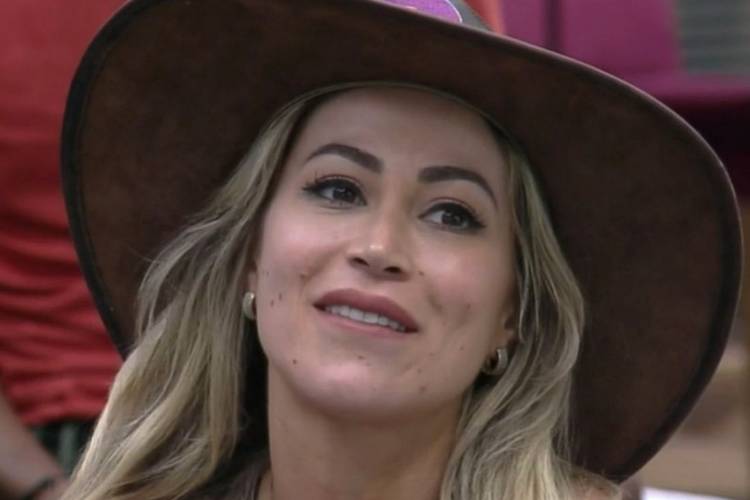 Carol Narizinho em 'A Fazenda 12' - Reprodução/PlayPlus