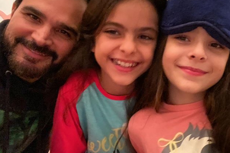 Luciano Camargo e as filhas foto reprodução Instagram Luciano Camargo e as filhas foto reprodução Instagram