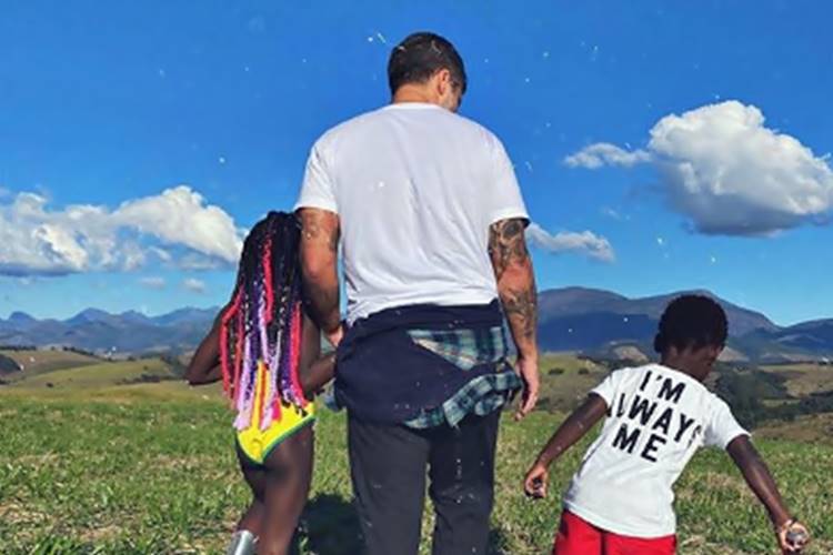 Bruno Gagliasso curte feriado em passeio ''radical'' no condomínio - Foto: Reprodução/ Instagram@brunogagliasso