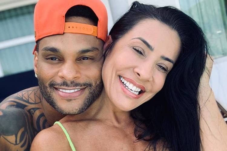 Tony Salles e Scheila Carvalho - Foto: Instagram
