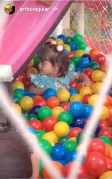 Arthur Aguiar filha - Istagram