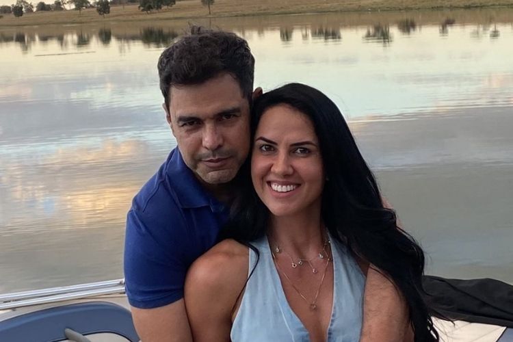 O cantor sertanejo Zezé di Camargo e a noiva aniversariante - Reprodução: Instagram O cantor sertanejo Zezé di Camargo e a noiva aniversariante - Reprodução: Instagram