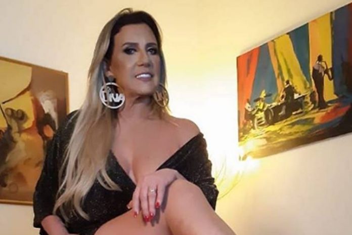 Rita Cadillac vai estar em breve nas telonas: Cantora grava documentário sobre pandemia - Foto: Reprodução/Instagram@ritacadillac