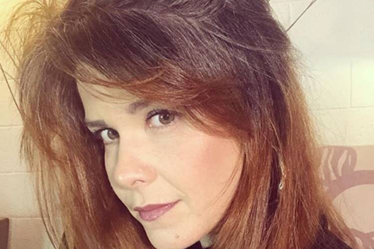 Samara Felippo comenta sobre fase difícil da vida: “Preocupada com o futuro”
