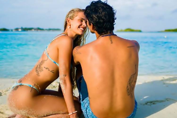 Yasmin Brunet e Gabriel Medina estão em clima de romance nas Maldivas - Foto: Reprodução/Instagram@yasminbrunet1