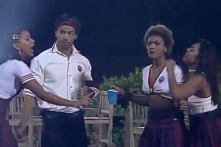Jakelyne brigando com Tays Reis - Reprodução: Instagram Jakelyne brigando com Tays Reis - Reprodução: Instagram